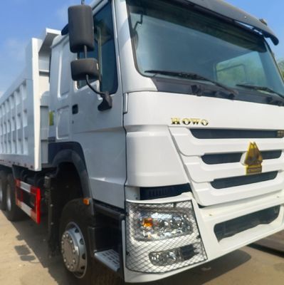 Transmission manuelle de 371 ch utilisée Haowo 371 camion de décharge avec châssis et pneus Sinotruk