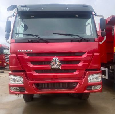 Chassis et pneus Sinotruk utilisés dans la structure des véhicules industriels pour des tâches lourdes