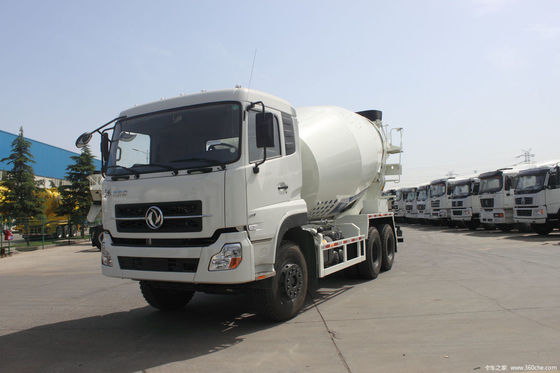 6x4 Chassis Sinotruk Direction hydraulique Camion mélangeur de béton pour projets à grande échelle