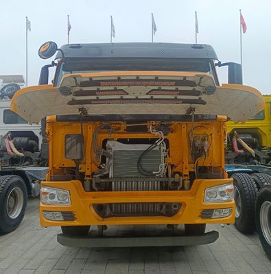 Sinotruck 6X4 camion tracteur avec moteur diesel puissant et système de direction hydraulique
