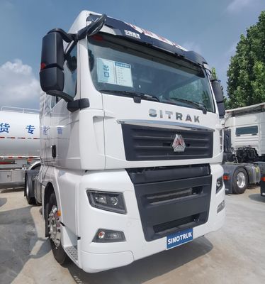Camion de transport de cargaisons avec siège à suspension pneumatique