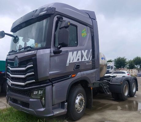 2024 HOWO 6X4LNG540HP Tracteur à transmission automatique