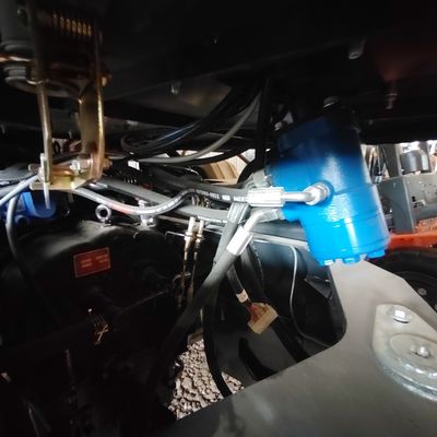 Chargeur compact jaune avec moteur Euro 5 pour une manipulation de matériaux précise