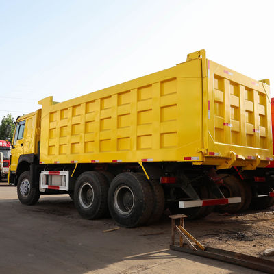 Capacité de chargement 21-30 tonnes Sinotruk Chassis camion à bascule pour le transport de marchandises lourdes