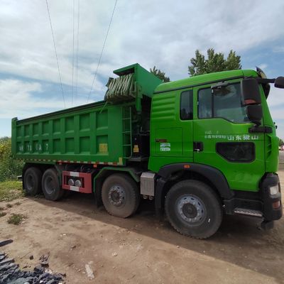 6X4 Sinotruk Chassis de camion de décharge de chargement en acier au carbone de charge lourde capacité du moteur 4-6L