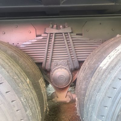 Transmission manuelle 371 chevaux 6x4 camion-déchargeur avec Cnhtc Haowo et moteur diesel