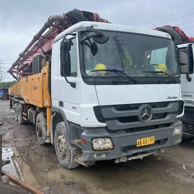 Chassis Sinotruk à transmission manuelle équipé de composants et de pneus réparés