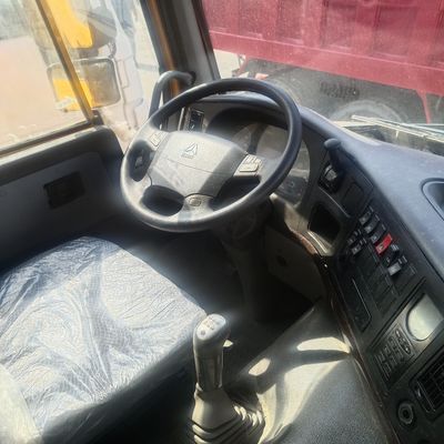 Capacité de charge de 21 à 30 tonnes Truck de décharge HOWO lourd avec pneus et système électrique