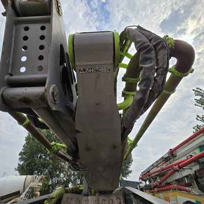 Accessoires de châssis pour les pneus et le système de direction assistée Sinotruk