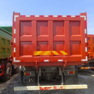 Camion à décharge diesel Sinotruk 6X4 avec pneus certifiés ISO et direction hydraulique