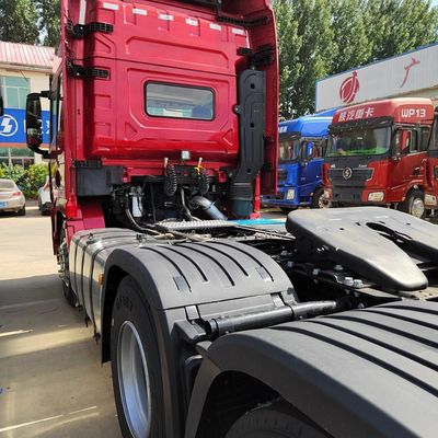 Asie centrale Shacman X5000 6X4 550HP Tracteur tête de camion Gcc avec et 6.8x2.5x3.8m Taille
