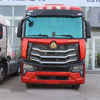 Appareil de remorque à tracteur Sinotruk avec réservoir de carburant de 400 L et siège du conducteur
