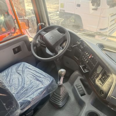 Utilisé Sinotruk HOWO 6X4 Tête de remorque Tracteur à cheval camion à remontage Option de paiement initial