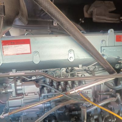 Utilisé Sinotruk HOWO 6X4 Tête de remorque Tracteur à cheval camion à remontage Option de paiement initial