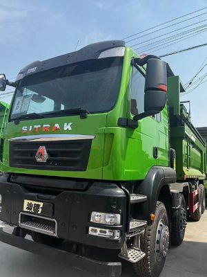 Camion à décharge Sinotruk avec moteur et sièges de capacité ≤5 moteur de capacité 4-6L