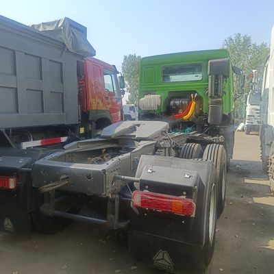 Siège du conducteur Suspension aérienne Siège de traction lourd Tracteur 490HP HOWO personnalisé