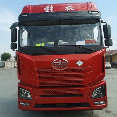Boîte de chargement en acier au carbone FAW Jh6 GNL lourd 530 HP Tracteur avec siège en suspension pneumatique