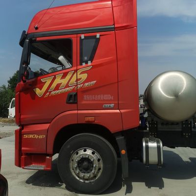 Boîte de chargement en acier au carbone FAW Jh6 GNL lourd 530 HP Tracteur avec siège en suspension pneumatique