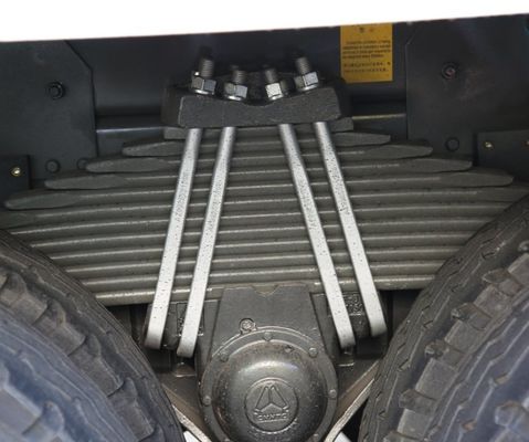 Sinotruk 6X4 camion hydraulique à direction dans une couleur personnalisée avec certification ISO