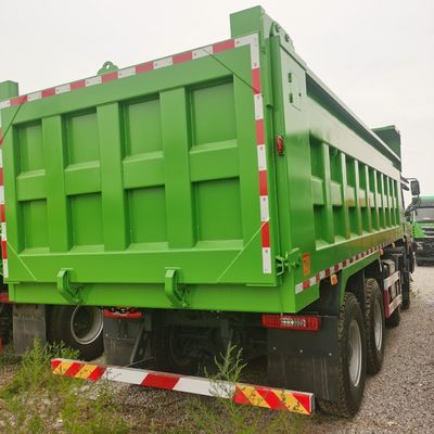 Matériaux de construction urbains Chariot de décharge Hongyan lourd avec climatiseur et cabine