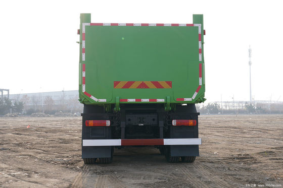 Transmission manuelle 6x4 Sinotruk camion à décharge pour le transport de marchandises lourdes
