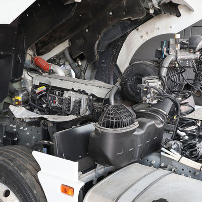 6 mois Service après-vente Tracteur à GNC de 480 chevaux avec siège à suspension pneumatique 1000L réservoir de carburant