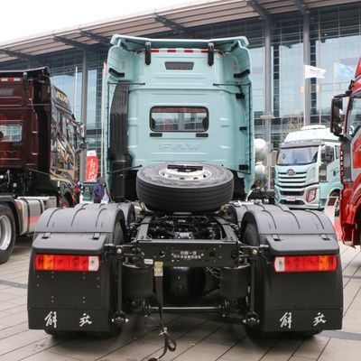 J6V Tout moteur FAW 6X4 Camion tracteur 420HP Euro 5 Camion avec siège en suspension pneumatique
