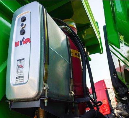 Personnalisation de pneus Saic Hongyan Jiehu H6 6X4 Camion tracteur pour la construction lourde