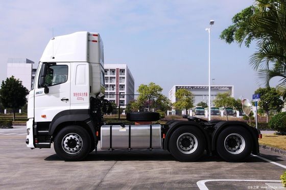 Tracteur à GNC à couple élevé à haut rendement Tête de camion 375/420HP avec réservoir de carburant de 1000L