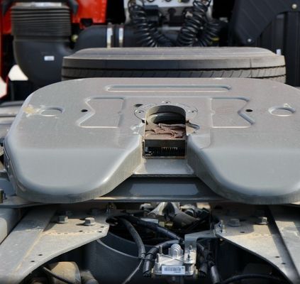 6X4 FAW Jiefang J7 lourd camion utilisé 550HP Tracteur automatique national cinq Amt avec pièces
