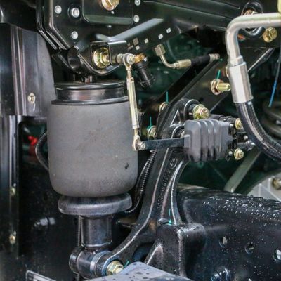 4*2 6*4 GNL CNG Tracteur tête de tracteur Moteur principal 380 420 460 510HP 6 10 roues tête de tracteur camion