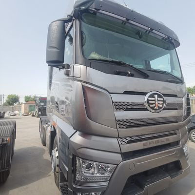 Camion FAW G7 d'occasion avec une capacité de charge de 31 à 40 tonnes et une conception de pneus sans tube