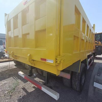 Sinotruk 6x4 camion de décharge HOWO 336 avec châssis lourd et 251-350 ch