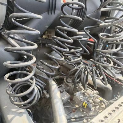 Camion tracteur à GNC de 480 chevaux avec siège à suspension pneumatique, capacité du moteur &gt; 8 L et réservoir de carburant &gt; 400 L