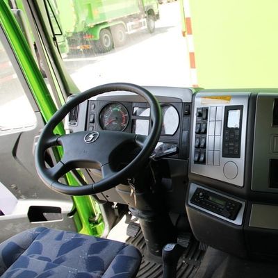 Personnalisation pour le châssis de Sinotruk lourd Chasseur de décharges réaménagé Scaman F3000 6X4