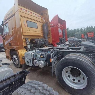 Pneus à grande capacité Sinotruk châssis camion poubelle avec direction hydraulique assistée
