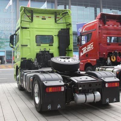 Tracteur lourd, remorque, remorque avec réservoir de carburant de 400 L et 351-450 chevaux