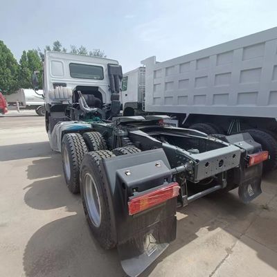Personnalisation en Afrique Sinotruk HOWO 371HP 6X4 10 roues Tracteur à tête de remorque