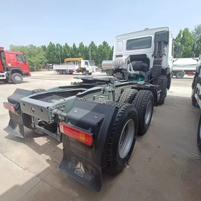 Personnalisation en Afrique Sinotruk HOWO 371HP 6X4 10 roues Tracteur à tête de remorque