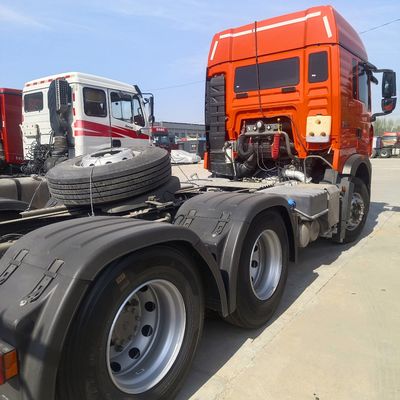 6×4 roue motrice transmission manuelle Haowo Heavy Duty Tractor Truck avec suspension pneumatique