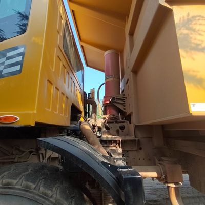 Système électrique Batterie 2X12V/165ah Camion lourd d'occasion HOWO 6×4 Dump Tipper