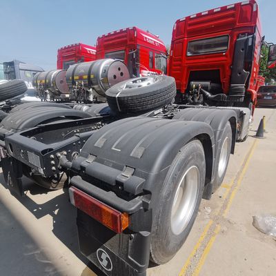Camion tracteur Shacman 400L à réservoir de carburant avec transmission manuelle et siège en suspension pneumatique