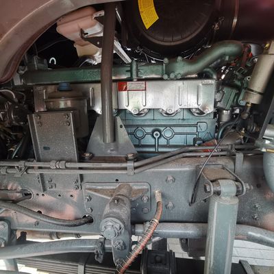 12100.000kg Camion tracteur lourd d'occasion avec châssis Sinotruk et alternateur 28V-1500 Kw