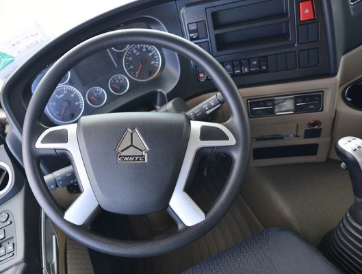 Euro6 Émission de la norme 6X4 camions à ordures Haowo pour les projets de construction lourds