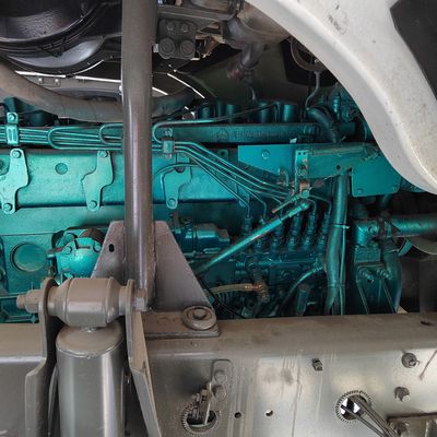 6 mois Service après-vente Sinotruk HOWO 10 pneus 10 roues 6X4 camion de transport de décharges