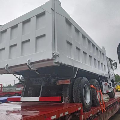 Camion à décharge de 40 tonnes avec direction hydraulique et 6 mois