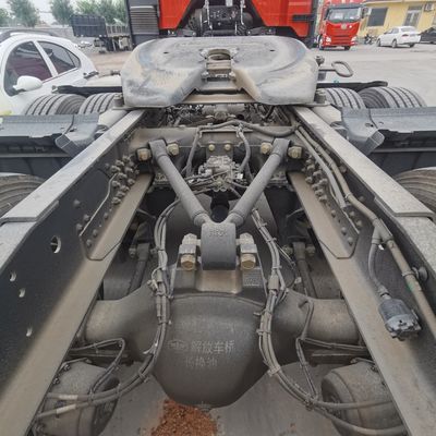 Puissance 520HP Sinotruck Tracteur 6X4 Combo à remorque avec conception personnalisée
