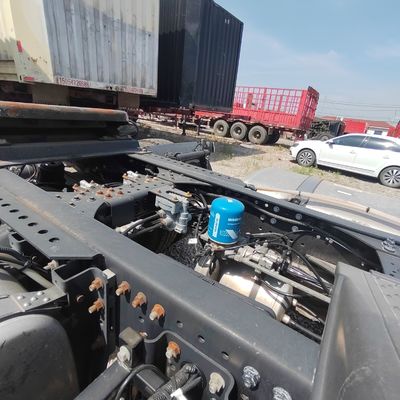 Auman Sitrak 6X4 Camion tracteur pour la construction et le transport