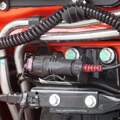 Semi-remorque de remorquage 6X4 camions Shacman lourds avec réservoir de carburant et sièges de 1000L ≤5