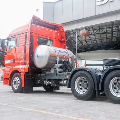 Semi-remorque de remorquage 6X4 camions Shacman lourds avec réservoir de carburant et sièges de 1000L ≤5